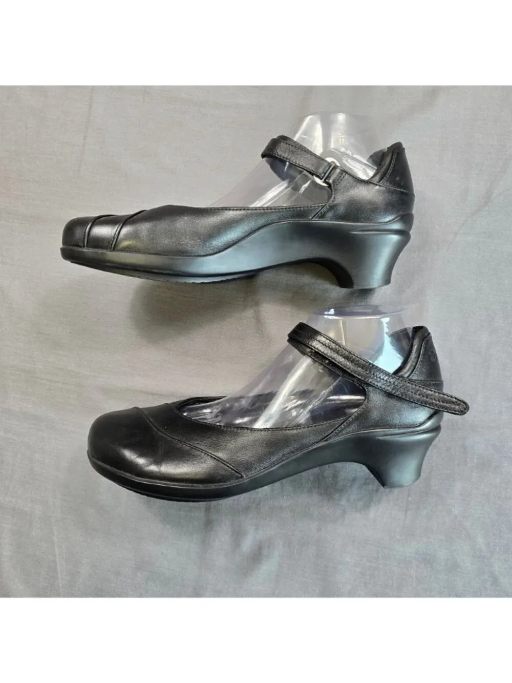Aravon Womens 11 Mary Jane Wedge Heel Black Comfort Adjustable Strap - Picture 3 of 10